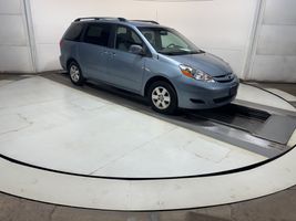 2006 TOYOTA SIENNA LE