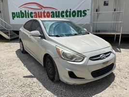 2016 HYUNDAI ACCENT