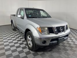 2007 NISSAN FRONTIER LE