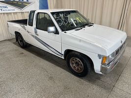 1993 NISSAN PICKUP BASE