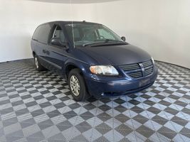 2005 DODGE GRAND CARAVAN SE
