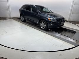 2016 VOLVO XC60 T6 DRIVE-E