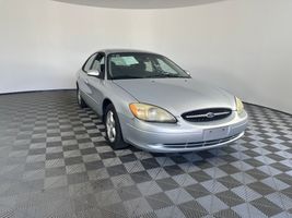 2003 FORD TAURUS SE