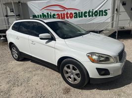 2010 VOLVO XC60 BASE