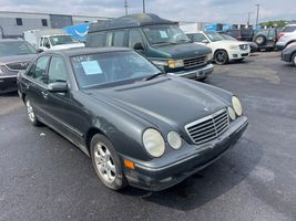 2002 MERCEDES-BENZ E CLASS E320