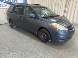 2006 TOYOTA SIENNA 
