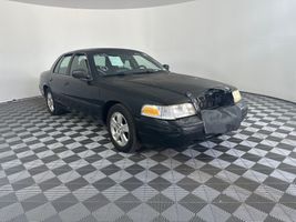 2004 FORD CROWN VICTORIA 