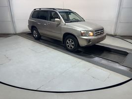 2006 TOYOTA HIGHLANDER 