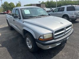 2003 DODGE DAKOTA SPORT