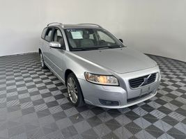 2008 VOLVO V50 T5