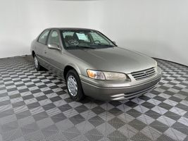 1997 TOYOTA CAMRY 