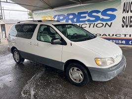 2000 TOYOTA SIENNA