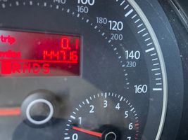 2009 VOLKSWAGEN NEW BEETLE 