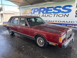 1989 LINCOLN TOWN CAR SIGNATURE
