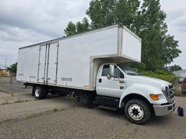 2012 FORD F650 