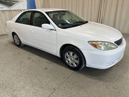 2002 TOYOTA CAMRY LE