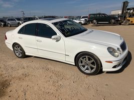 2005 MERCEDES-BENZ E CLASS E500