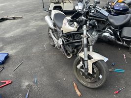2009 DUCATI MONSTER 696 