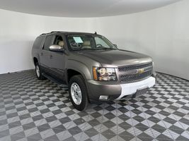 2011 CHEVROLET SUBURBAN 
