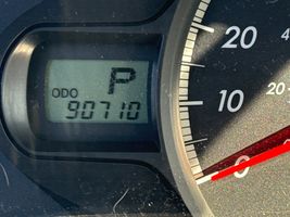 2012 TOYOTA SIENNA LE