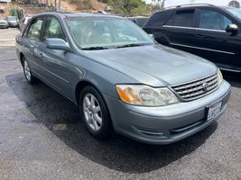 2004 TOYOTA AVALON