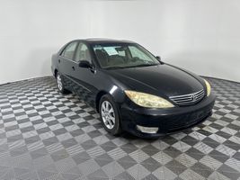 2005 TOYOTA CAMRY XLE