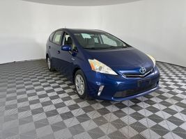 2012 TOYOTA PRIUS V 