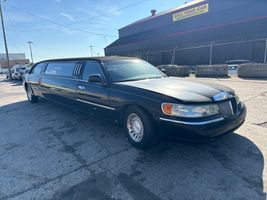 2001 LINCOLN TOWN CAR EXECUTIVE