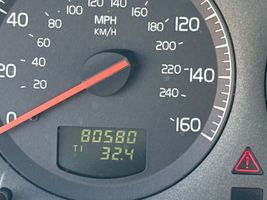2001 VOLVO V70 T5