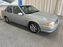 2000 VOLVO S70 