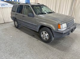1995 JEEP GRAND CHEROKEE LAREDO