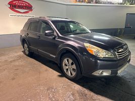 2011 SUBARU OUTBACK LIMITED