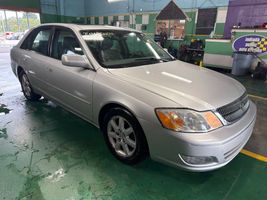 2000 TOYOTA AVALON