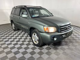2005 TOYOTA HIGHLANDER 
