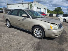 2005 FORD FIVE HUNDRED SE