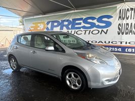 2011 NISSAN LEAF SL