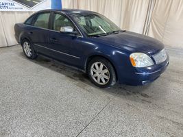2005 FORD FIVE HUNDRED LIMITED