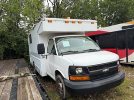 2009 CHEVROLET COMMERCIAL VANS G30 SERIES