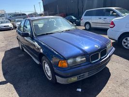 1993 BMW 3-SERIES 325I