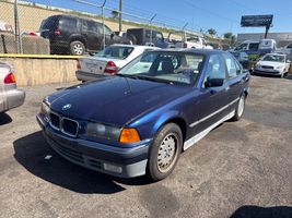 1993 BMW 3-SERIES 325I