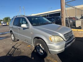 2001 MERCEDES-BENZ M CLASS ML320