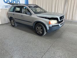 2004 VOLVO XC90 