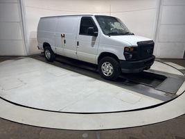 2010 FORD E-SERIES CARGO E-250
