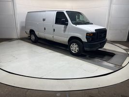 2011 FORD E-SERIES CARGO E-250