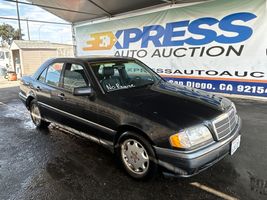 1996 MERCEDES-BENZ C CLASS C220