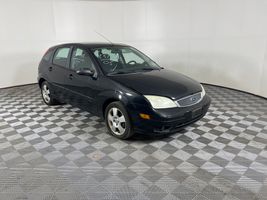 2005 FORD FOCUS 