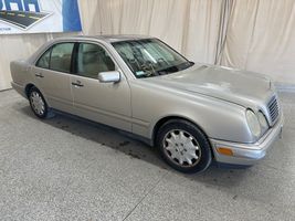 1999 MERCEDES-BENZ E CLASS E320