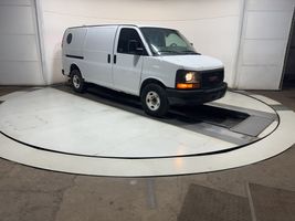 2010 GMC SAVANA 2500