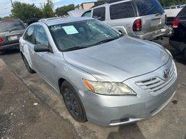 2009 TOYOTA CAMRY LE