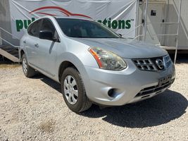 2013 NISSAN ROGUE S